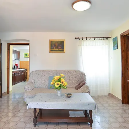 House Veznaveri 2063 Σπίτι διακοπών *